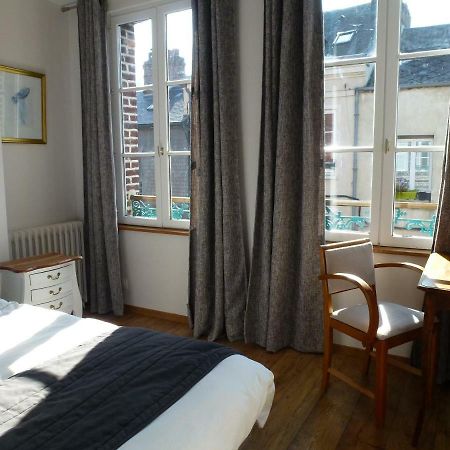 Le Charme A La Francaise Apartment Honfleur Exterior photo