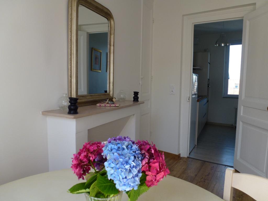 Le Charme A La Francaise Apartment Honfleur Exterior photo